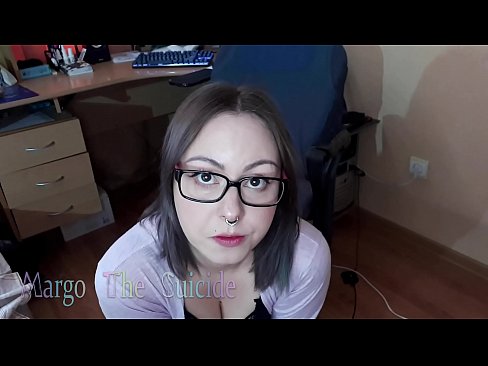 ❤️ Keçika seksî ya bi şûşeyan Dildo bi kûrahî li kamerayê dimije ❤❌ Super seks li me